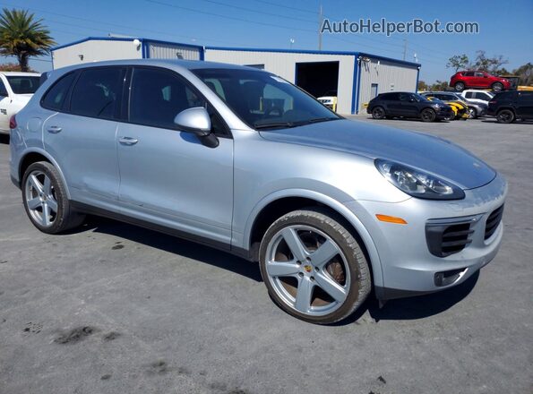WP1AA2A26HKA85633 2017 PORSCHE CAYENNE Silver 