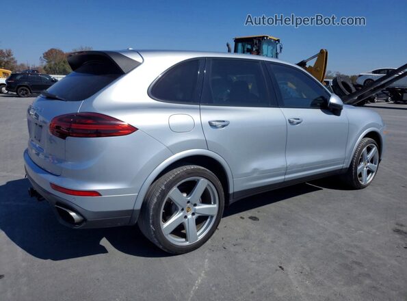 WP1AA2A26HKA85633 2017 PORSCHE CAYENNE Silver 