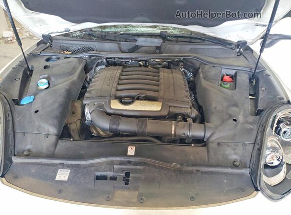 WP1AA2A26JKA01512 2018 PORSCHE CAYENNE Белый 