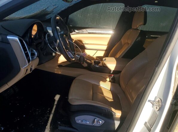 WP1AA2A27JKA04306 2018 PORSCHE CAYENNE Белый 