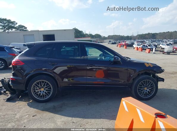 WP1AA2A28JKA00958 2018 PORSCHE CAYENNE Бордовый Панорамный вид салона 360°