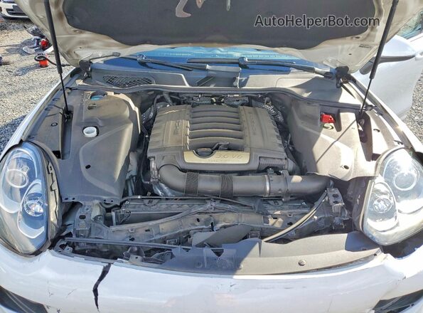 WP1AA2A28JKA03617 2018 PORSCHE CAYENNE Белый Вид наклейки с VIN-кодом