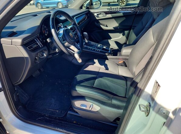 WP1AA2A50LLB03850 2020 PORSCHE MACAN White Vista interior delantera