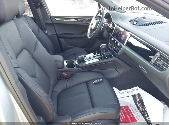 WP1AA2A51TLB05073 2026 PORSCHE MACAN Gray Սալոնի դիմացի տեսք