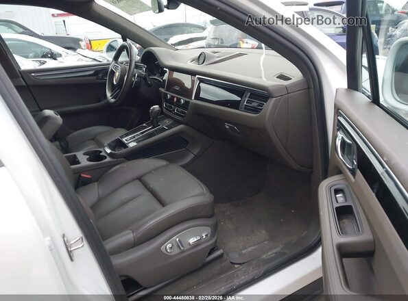 WP1AA2A52PLB21174 2023 PORSCHE MACAN White Widok wnętrza z przodu