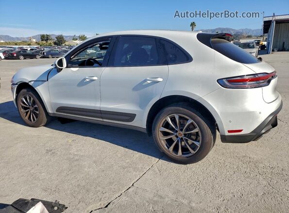 WP1AA2A52RLB13398 2024 PORSCHE MACAN White 