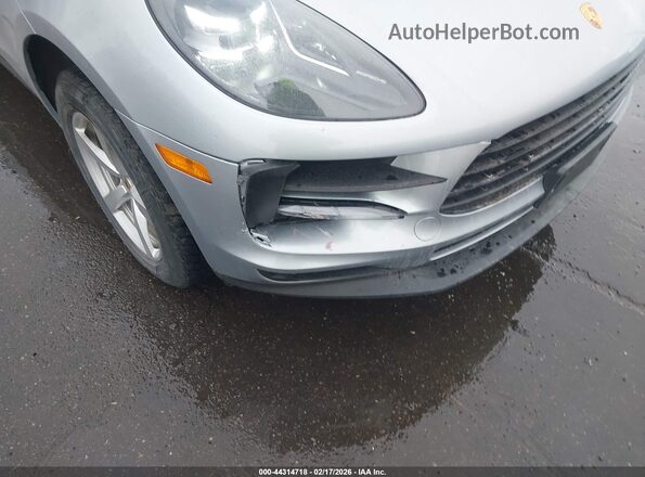 WP1AA2A53LLB13367 2020 PORSCHE MACAN Серебряный Вид спереди
