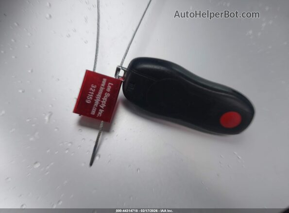 WP1AA2A53LLB13367 2020 PORSCHE MACAN Серебряный Вид панели приборов