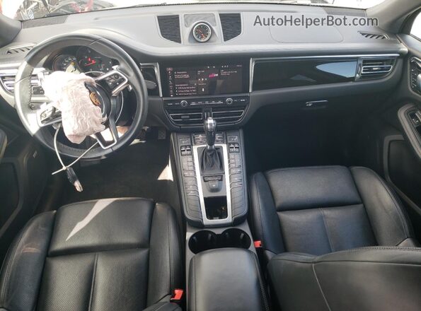 WP1AA2A54LLB06332 2020 PORSCHE MACAN Silver Dashboard view