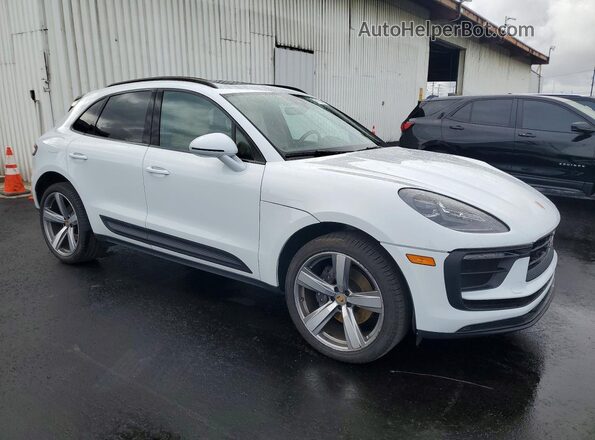 WP1AA2A55RLB20992 2024 PORSCHE MACAN White 