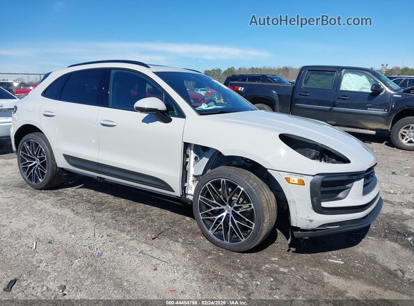 WP1AA2A55TLB04010 2026 PORSCHE MACAN White Панорамний вид салону 360°