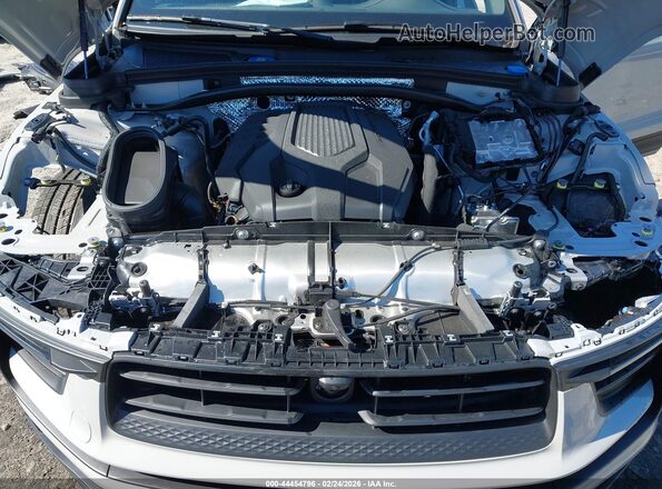 WP1AA2A55TLB04010 2026 PORSCHE MACAN White Вид ззаду
