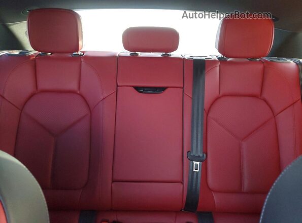 WP1AA2A56SLB05083 2025 PORSCHE MACAN Black უკანა სავარძლების ხედი