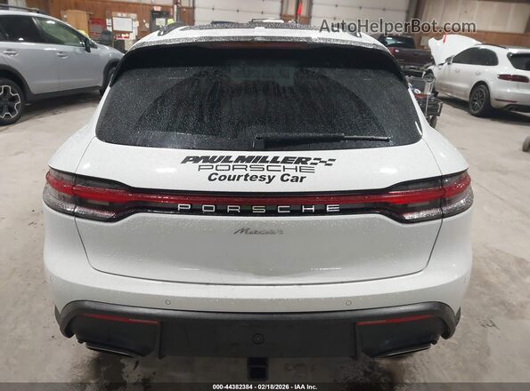 WP1AA2A56SLB13555 2025 PORSCHE MACAN White 