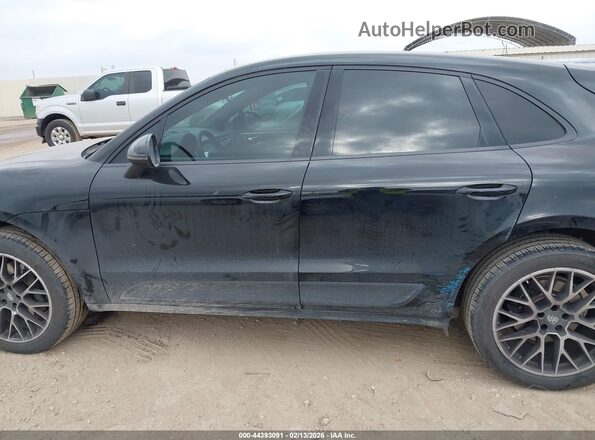 WP1AA2A58JLB19159 2018 PORSCHE MACAN Black 