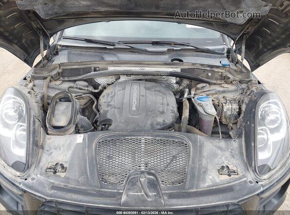 WP1AA2A58JLB19159 2018 PORSCHE MACAN Black Rear view