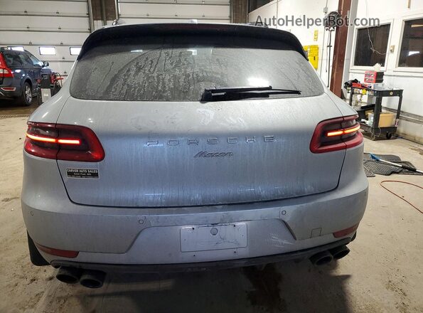 WP1AA2A5XHLB83939 2017 PORSCHE MACAN Серебряный Вид сзади