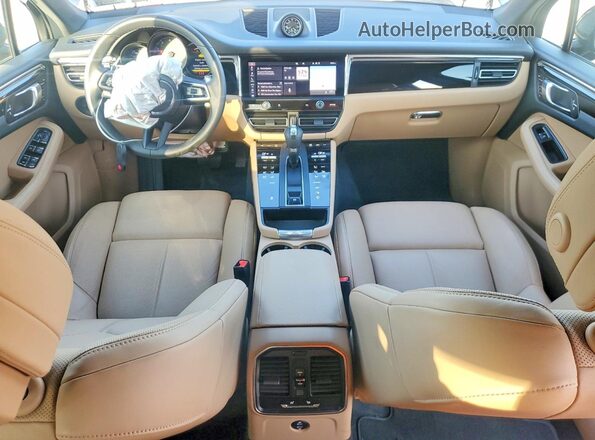 WP1AA2A5XSLB03837 2025 PORSCHE MACAN Black Dashboard view