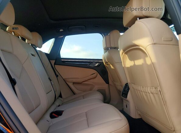 WP1AA2A5XSLB03837 2025 PORSCHE MACAN Black Rear interior view