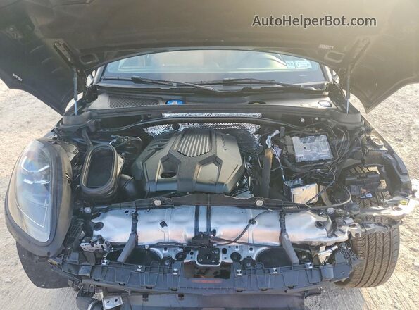 WP1AA2A5XSLB03837 2025 PORSCHE MACAN Black Engine compartment view