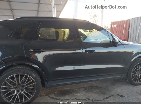 WP1AA2AY2MDA00483 2021 PORSCHE CAYENNE Black უკანა სალონის ხედი