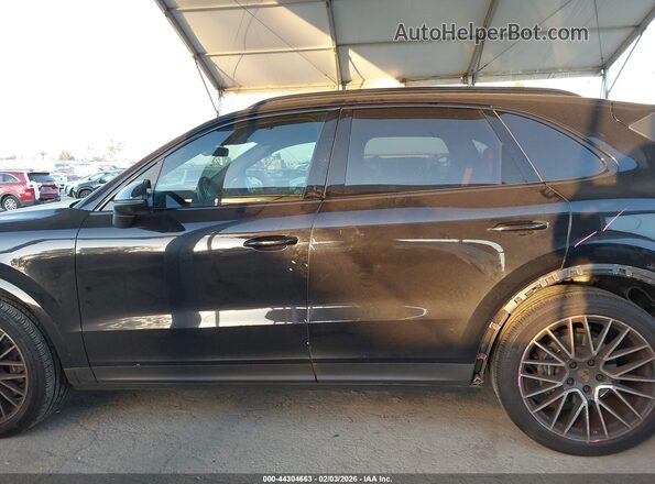 WP1AA2AY2MDA00483 2021 PORSCHE CAYENNE Black სალონის 360-გრადუსიანი ხედი