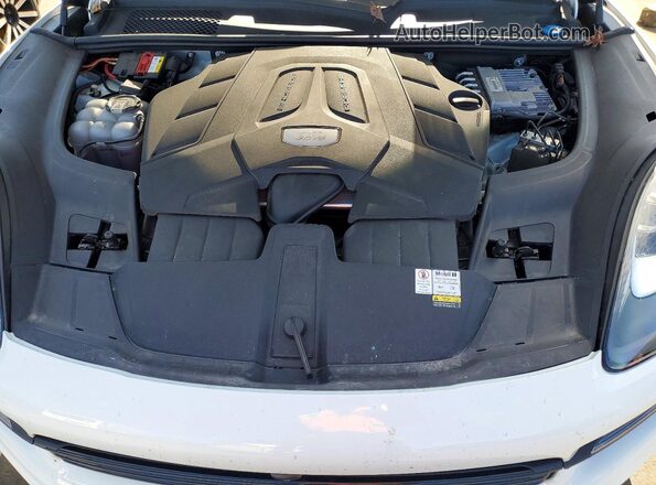 WP1AA2AY2NDA01361 2022 PORSCHE CAYENNE Белый 