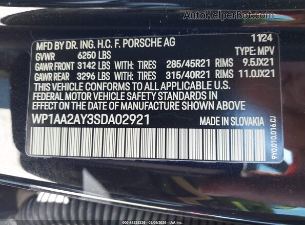 WP1AA2AY3SDA02921 2025 PORSCHE CAYENNE Black Widok komory silnika
