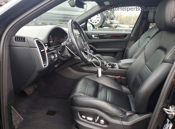 WP1AA2AY5KDA06131 2019 PORSCHE CAYENNE Black წინა სალონის ხედი