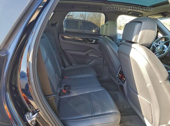 WP1AA2AY6LDA02154 2020 PORSCHE CAYENNE Blue Vista interior trasera