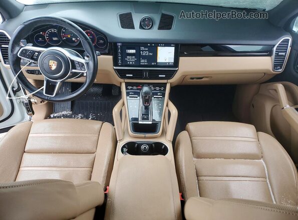 WP1AA2AY9MDA00061 2021 PORSCHE CAYENNE White წინა პანელის ხედი