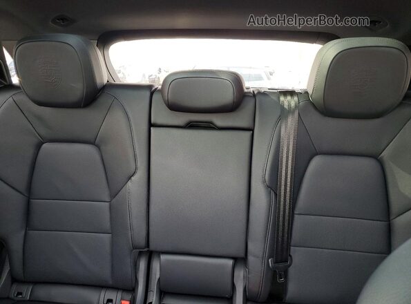 WP1AA2AY9RDA09740 2024 PORSCHE CAYENNE Gray უკანა სავარძლების ხედი