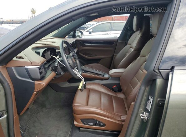 WP1AA2XA5RL001891 2024 PORSCHE MACAN Green 