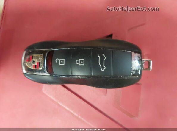 WP1AB2A55KLB33860 2019 PORSCHE MACAN Белый Вид панели приборов