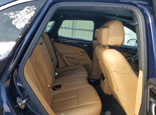 WP1AB2A58HLB13658 2017 PORSCHE MACAN Blue Vista interior trasera