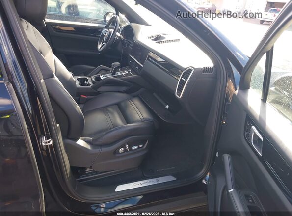 WP1AB2AY4LDA27115 2020 PORSCHE CAYENNE Черный Вид салона спереди