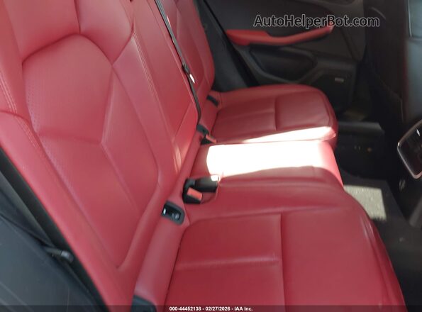 WP1AF2A56JLB70659 2018 PORSCHE MACAN White VIN կոդի պիտակի տեսք