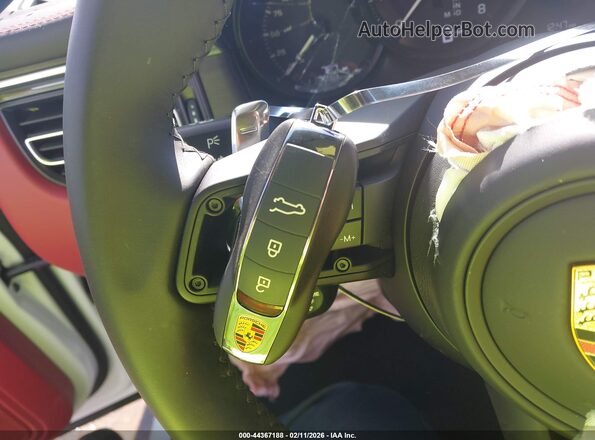 WP1AF2A59TLB60419 2026 PORSCHE MACAN White Widok deski rozdzielczej