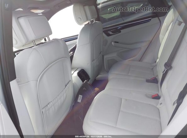 WP1AG2A52PLB37163 2023 PORSCHE MACAN Серебряный 