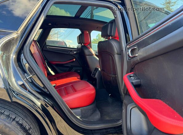 WP1AG2A55HLB56520 2017 PORSCHE MACAN Black 