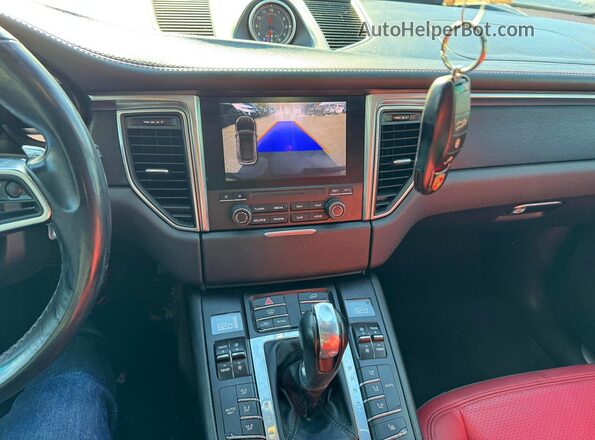 WP1AG2A55HLB56520 2017 PORSCHE MACAN Black Vista de los asientos traseros