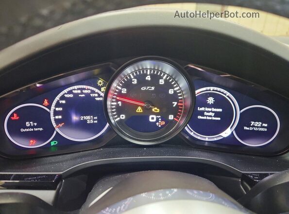 WP1AG2AY1PDA18413 2023 PORSCHE CAYENNE Black Սարքավորումների վահանակի տեսք