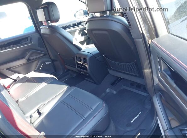 WP1AM2AY5SDA27536 2025 PORSCHE CAYENNE Черный Вид наклейки с VIN-кодом