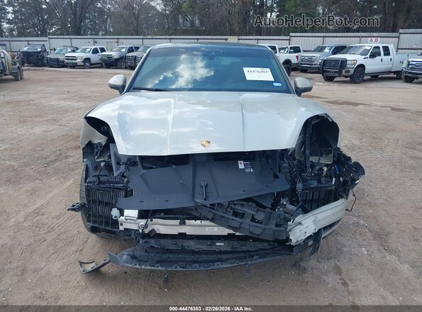 WP1BA2AY8TDA35130 2026 PORSCHE CAYENNE Gold Vista interior trasera