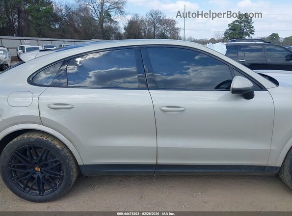 WP1BA2AY8TDA35130 2026 PORSCHE CAYENNE Gold Vista interior de 360 grados