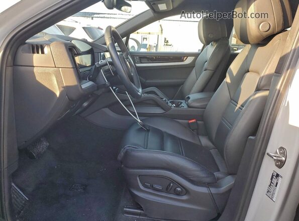 WP1BA2AY9RDA50728 2024 PORSCHE CAYENNE Gray Սալոնի դիմացի տեսք