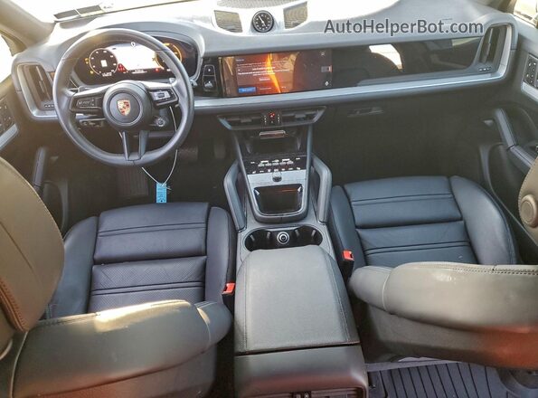 WP1BA2AY9RDA50728 2024 PORSCHE CAYENNE Gray Առջևի վահանակի տեսք