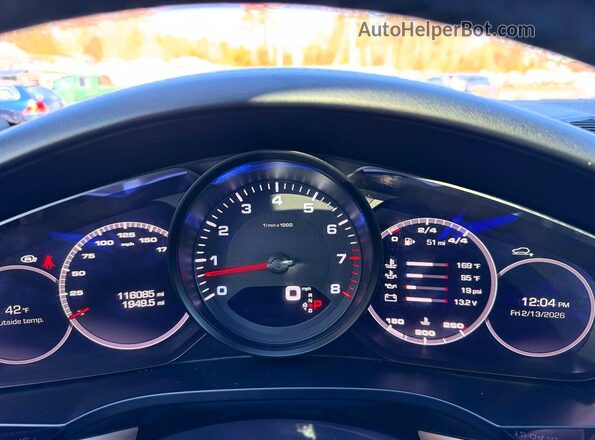 WP1BA2AYXMDA40749 2021 PORSCHE CAYENNE Red Вид панелі приладів
