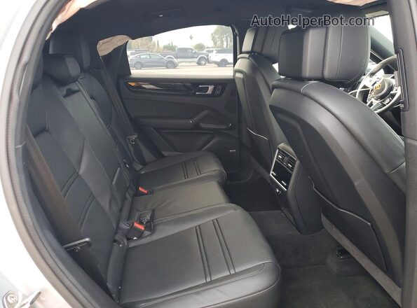 WP1BE2AY8NDA51058 2022 PORSCHE CAYENNE Silver 