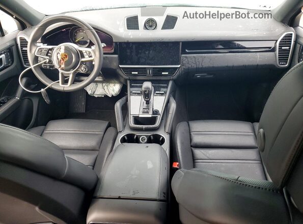 WP1BE2AY8NDA51058 2022 PORSCHE CAYENNE Silver 
